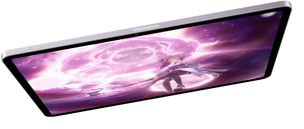 가로 방향으로 놓인 iPad Air. 화면에서는 비디오 게임을 보여주고, 그 아래에는 iPad Air 모델 2개가 놓여 있는 모습