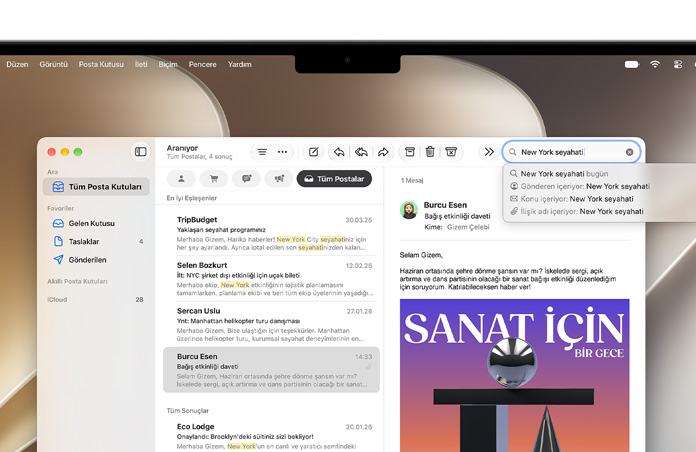 MacBook ekranında Mail uygulaması açık, bir New York seyahatiyle ilgili mailler listelenmiş, her mailde yer alan New, York ve trip kelimeleri sarı renkle vurgulanmış