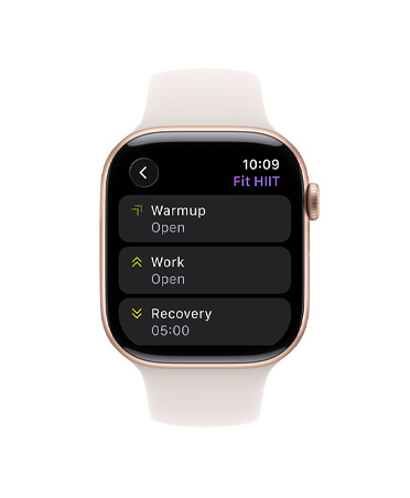 Apple Watch Series 11, hliníkový kryt vo farbe ružové zlato, apka Tréning, karta Vlastný tréning, remienok, ružovkastý športový remienok