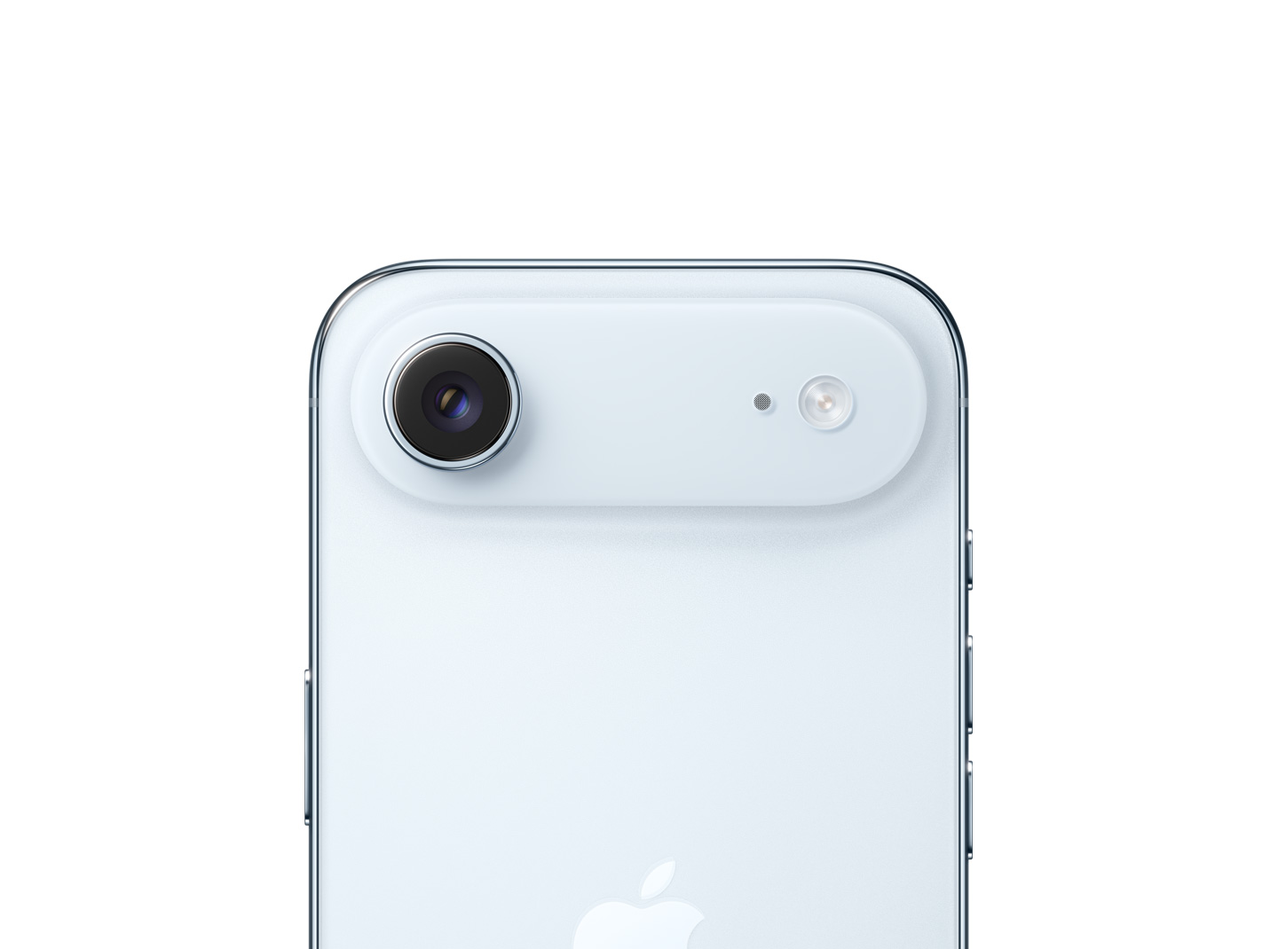 スカイブルーのiPhone Air、背面の外観。上部の凸部にFusionカメラシステムがある
