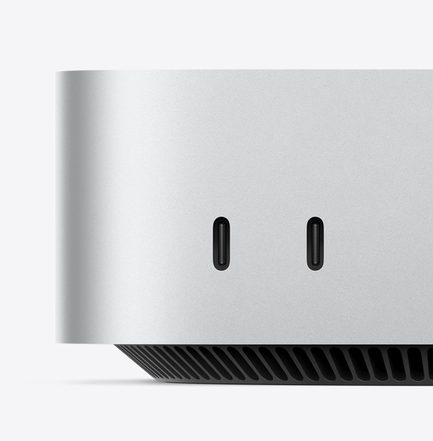 لقطة مقربة لمنافذ USB-C الأمامية في جهاز Mac mini